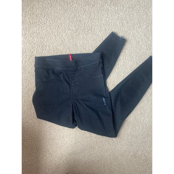 EUC Spanx Distressed Denim Skinny Pant Jeans Rip Black Medium - Picture 8 of 10